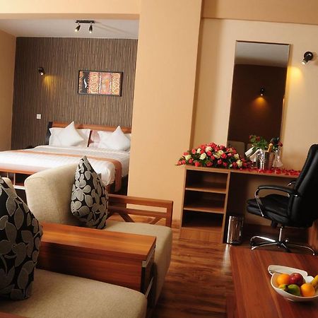 We Hotel And Suites Nairobi Luaran gambar