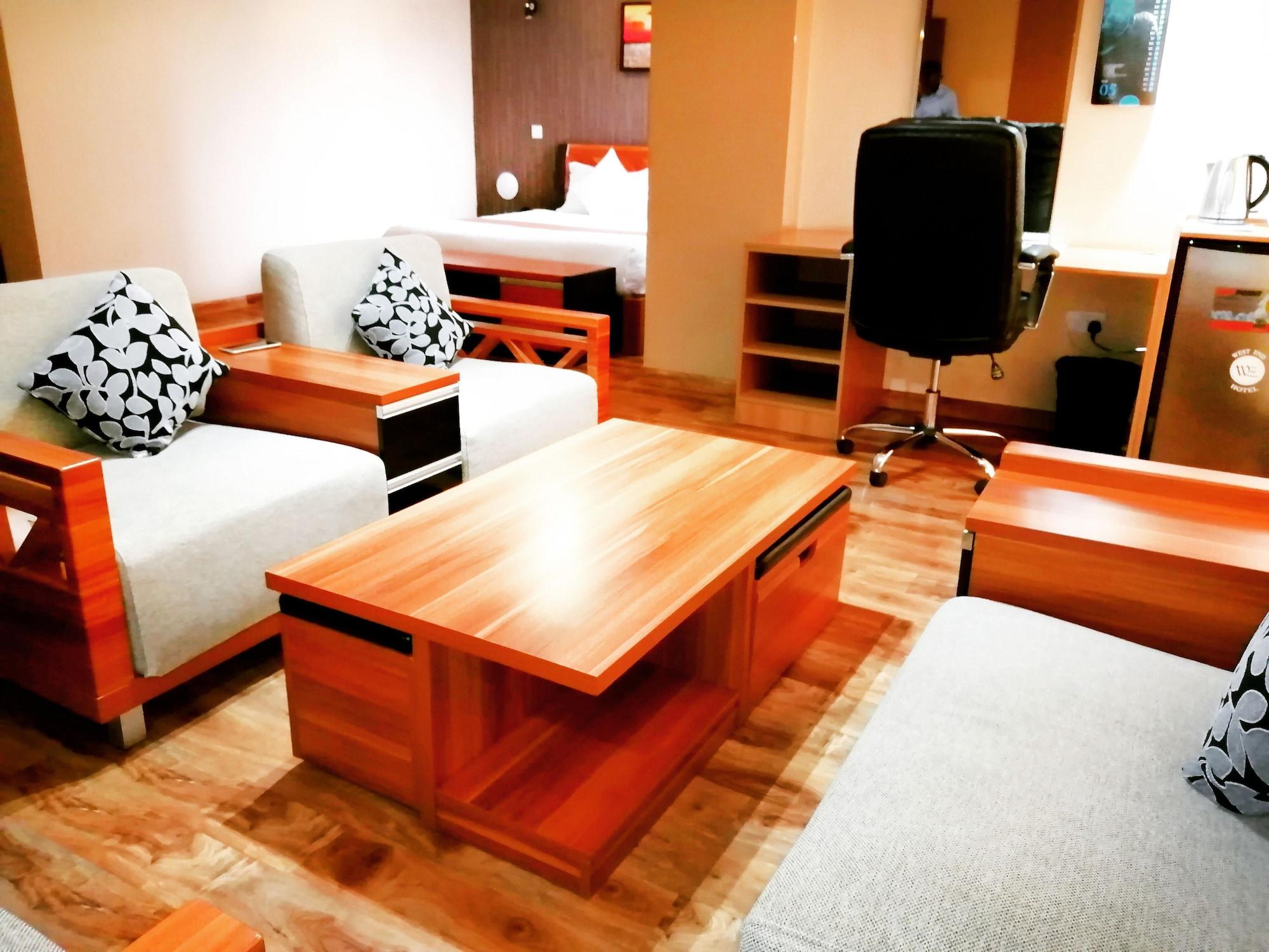 We Hotel And Suites Nairobi Luaran gambar