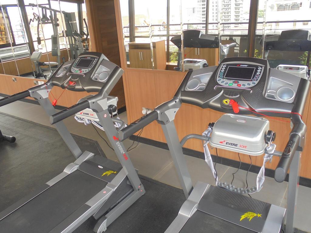 We Hotel And Suites Nairobi Luaran gambar