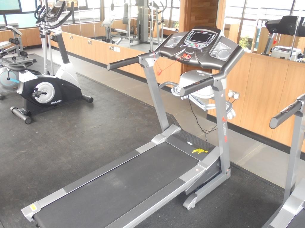 We Hotel And Suites Nairobi Luaran gambar