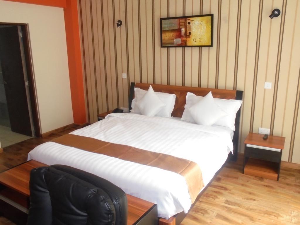 We Hotel And Suites Nairobi Luaran gambar