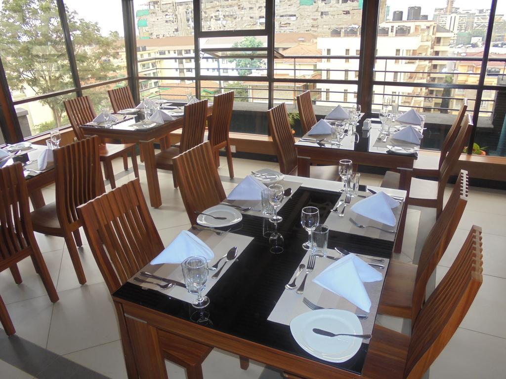 We Hotel And Suites Nairobi Luaran gambar